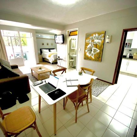 Laboria 102 & 103 Apartment Харисмит Екстериор снимка