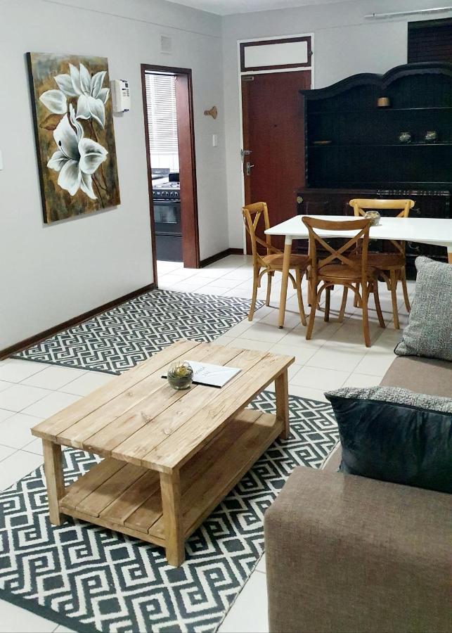 Laboria 102 & 103 Apartment Харисмит Екстериор снимка
