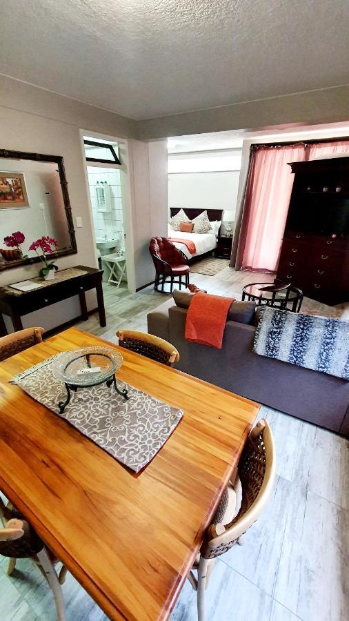 Laboria 102 & 103 Apartment Харисмит Екстериор снимка