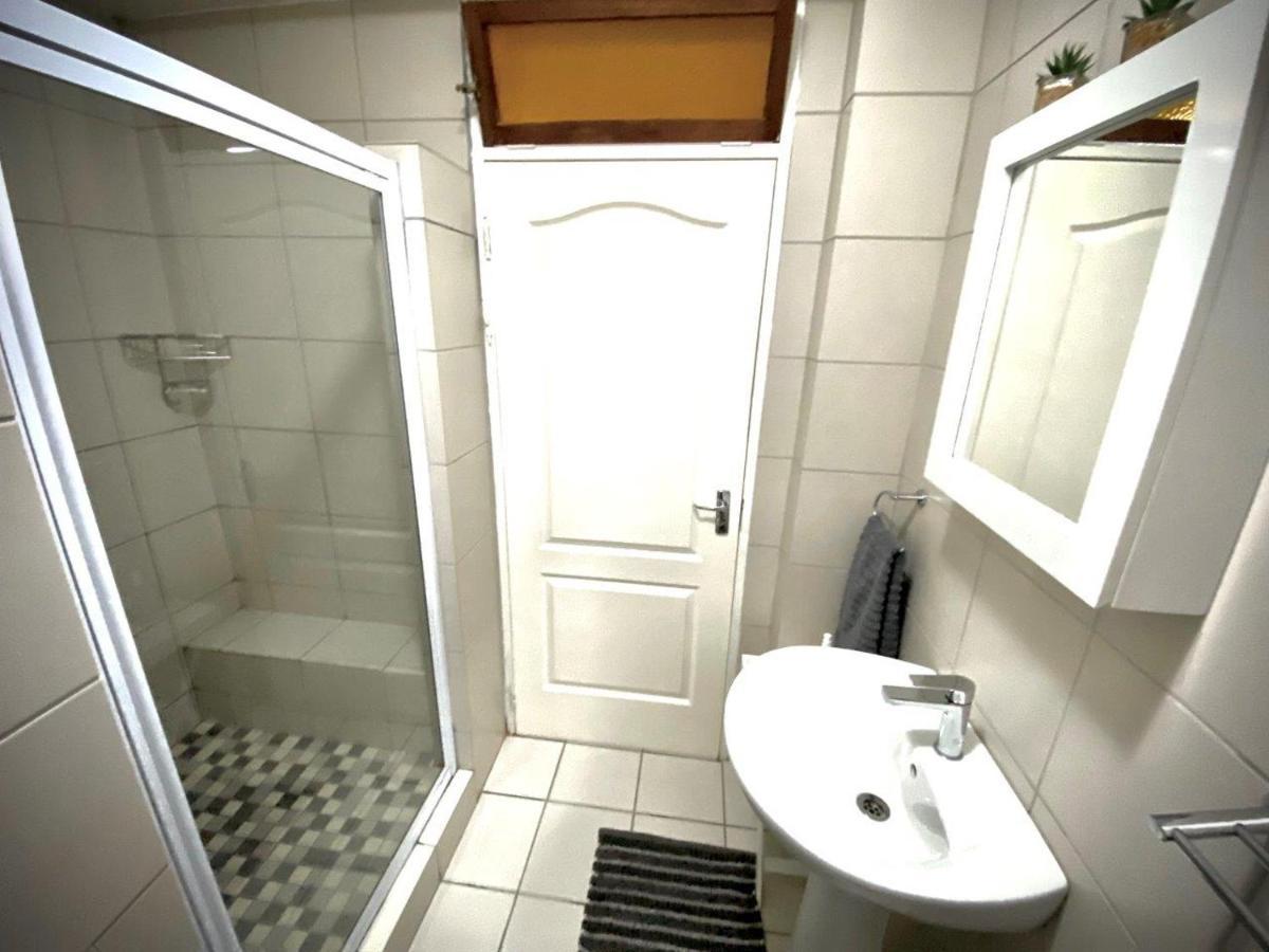 Laboria 102 & 103 Apartment Харисмит Екстериор снимка
