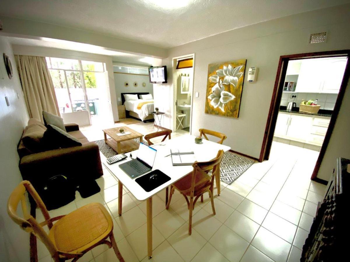 Laboria 102 & 103 Apartment Харисмит Екстериор снимка
